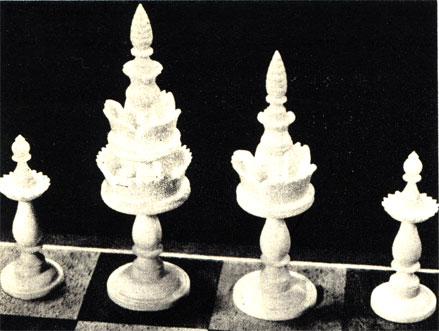 Шахматы из слоновой кости, современной восточной работы